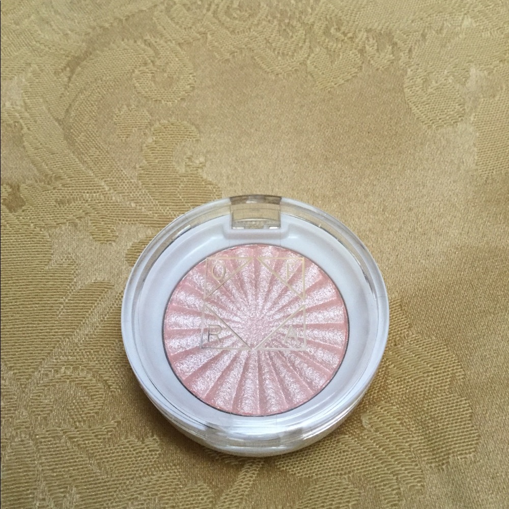 Brand new Ofra highlighter mini